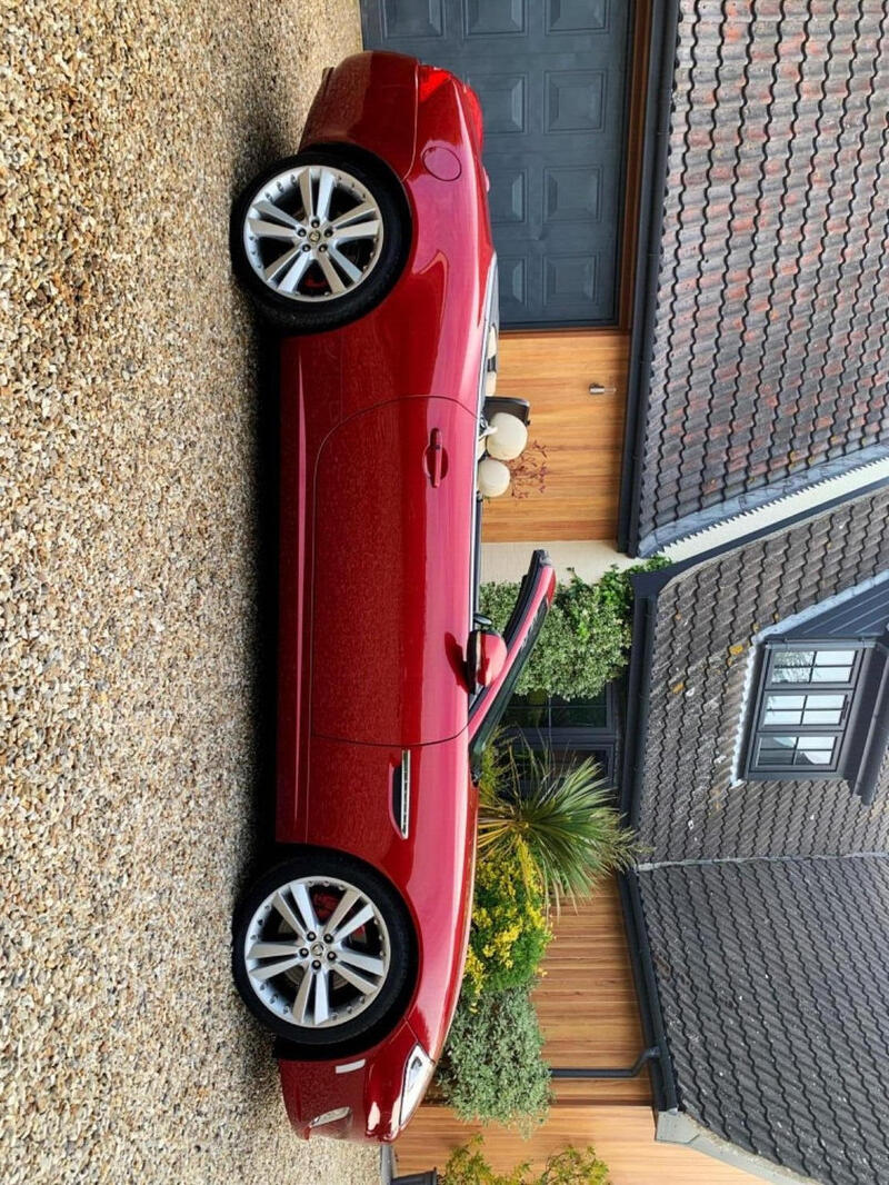 View JAGUAR XK 5.0 V8 Portfolio