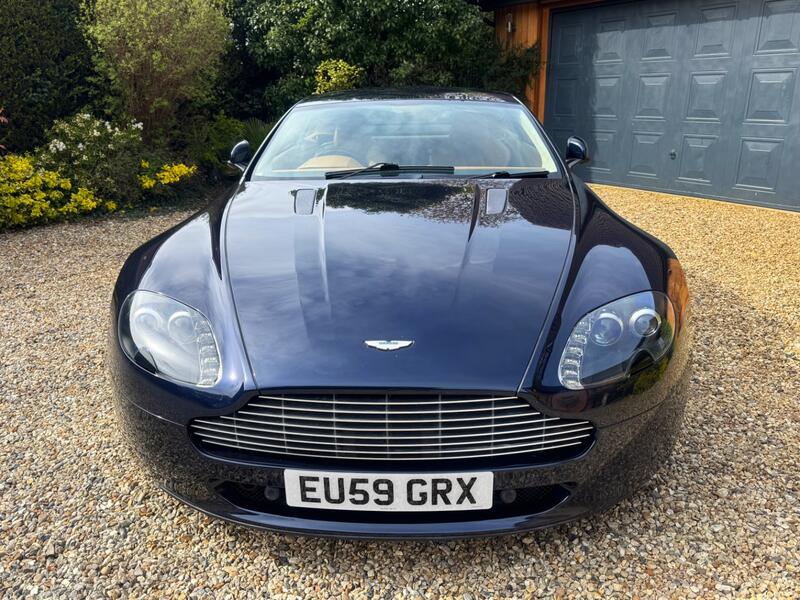 View ASTON MARTIN VANTAGE 4.7 V8