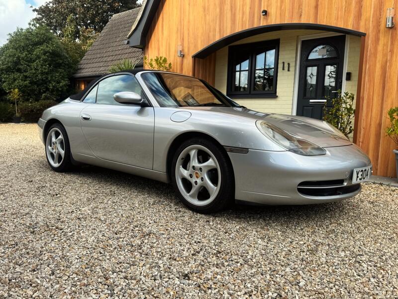 View PORSCHE 911 3.4 996 Carrera 2