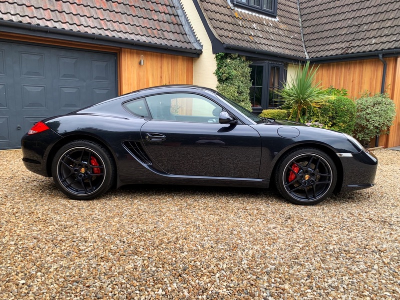 View PORSCHE CAYMAN 24V S PDK - 320 BHP